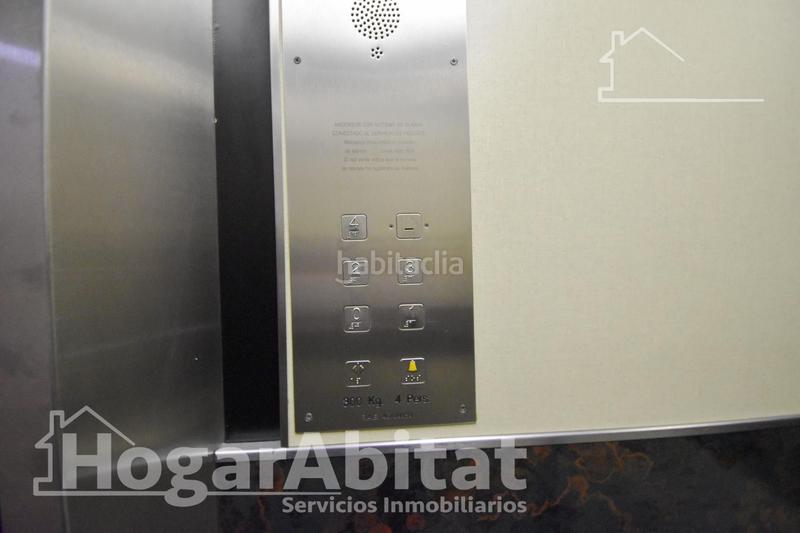 Foto 89e741b9-7869-4604-a47d-415cf9626a94. Piso muy amplio y luminoso con ascensor y balcón en Bellreguard