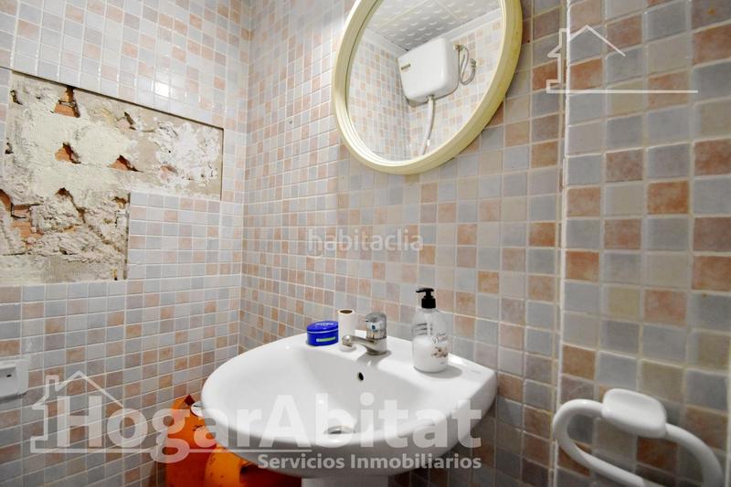 Foto e01424ef-218b-4898-a6ab-a034afce5fb0. Piso muy amplio y luminoso con ascensor y balcón en Bellreguard