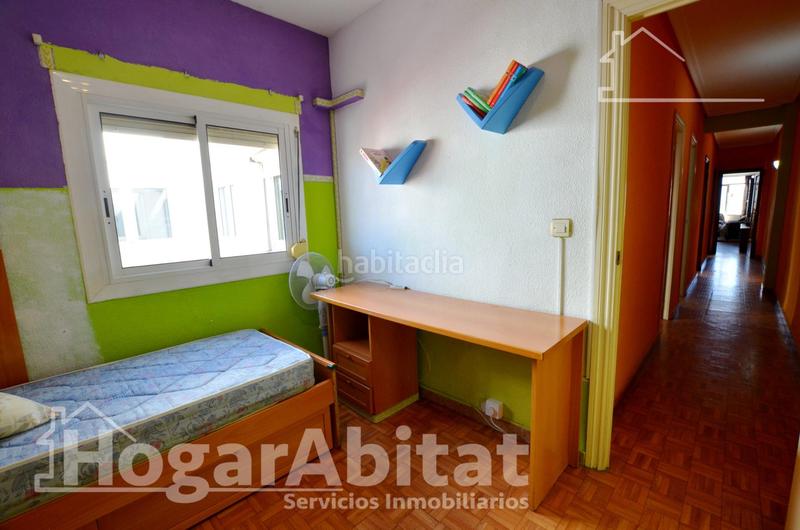 Foto 1ffa5cc2-982d-4ab5-b0ce-e601b63f49f8. Piso exterior con luz raudal en la florida en Florida Alta Alicante