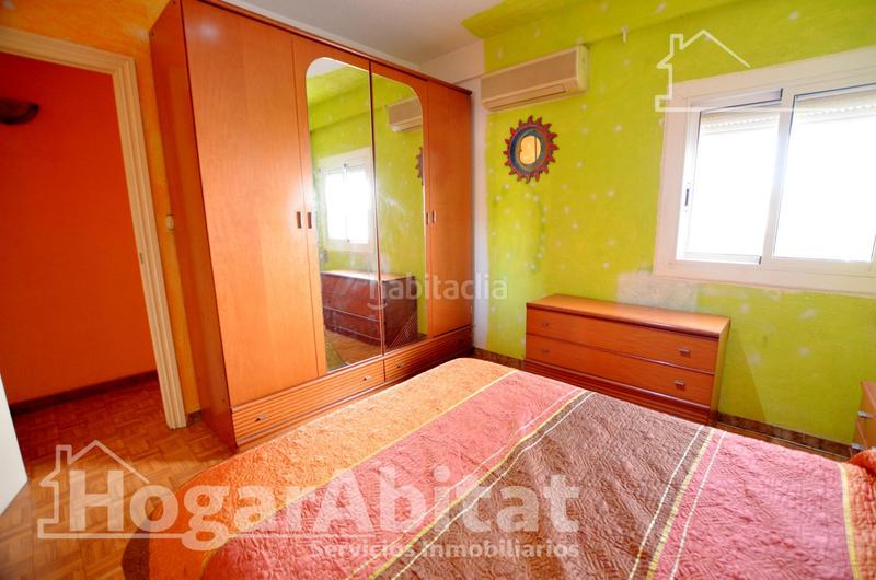 Foto a8e1ccd3-fb36-4591-8ed6-6413996c5695. Piso exterior con luz raudal en la florida en Florida Alta Alicante