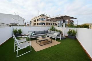 Maison  Calle virgen del carmen. Amplia casa con terraza para hacer tu hogar de sueño