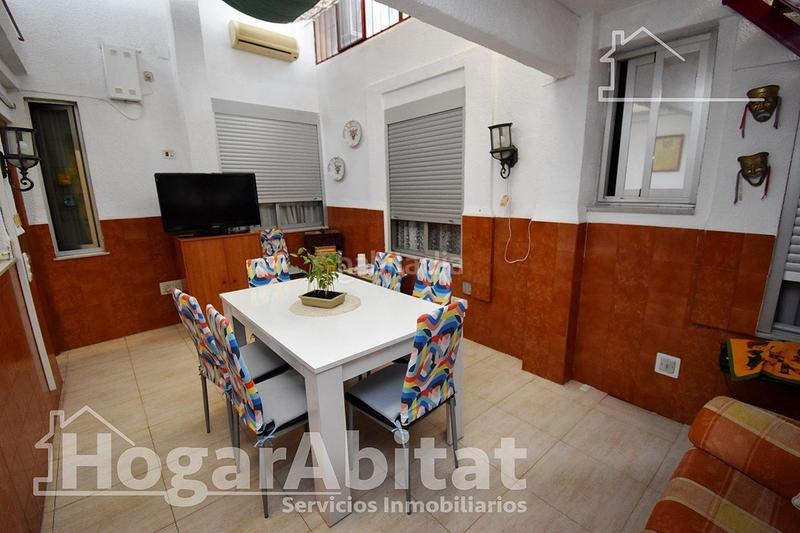 Foto c7bcb091-492b-4f0b-abf7-c9ac8e18a367. Haus mit parking in Centro Burriana