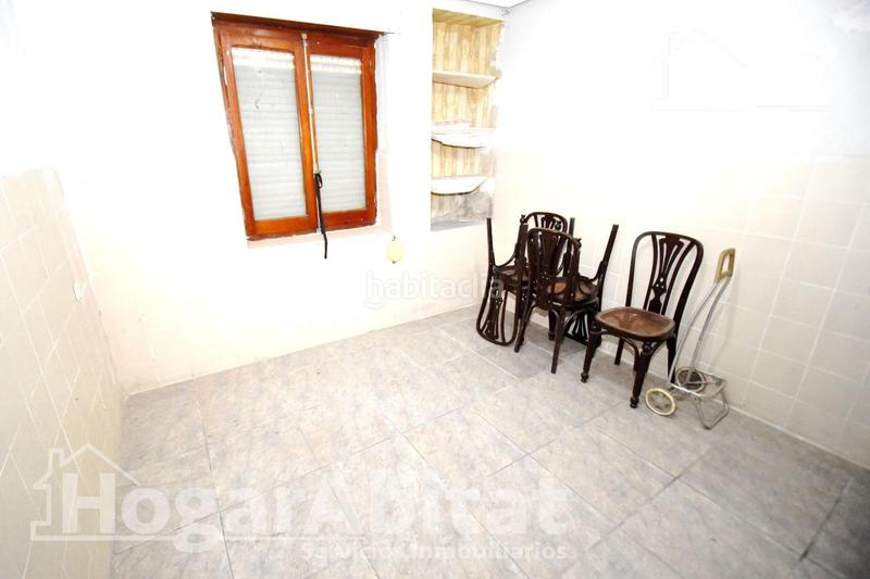 Foto 8d14050e-f57a-4ec9-a17b-ac6ecaad739e. Casa oportunidad de inversión! casa amplia y esquinera para reformar en Villarreal / Vila - real