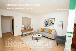 Casa  Joan bautista llorenç. Amplia casa con terraza en el centro