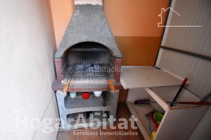 Foto d81e462a-2506-4660-bfe8-b4e44dfa272c. Casa adossada amb aparcament a Onda