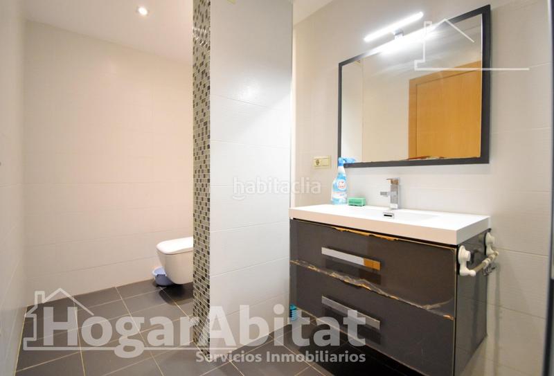 Foto cf19e783-7aa4-49ec-a866-60be2c0e9b6a. Pis amb aparcament a Oliva pueblo Oliva