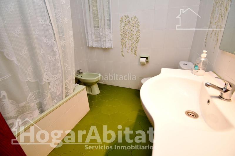 Foto d441c6cb-d0fd-4464-aedc-04ce50a564a6. Casa adossada amb aparcament a Cheste