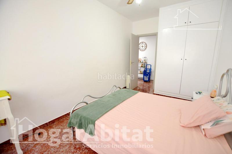 Foto fc59ed53-82d0-4f20-8d2b-cf1dc9f76ba3. Piso exterior y muy luminoso con balcon en Centro San Juan de Alicante