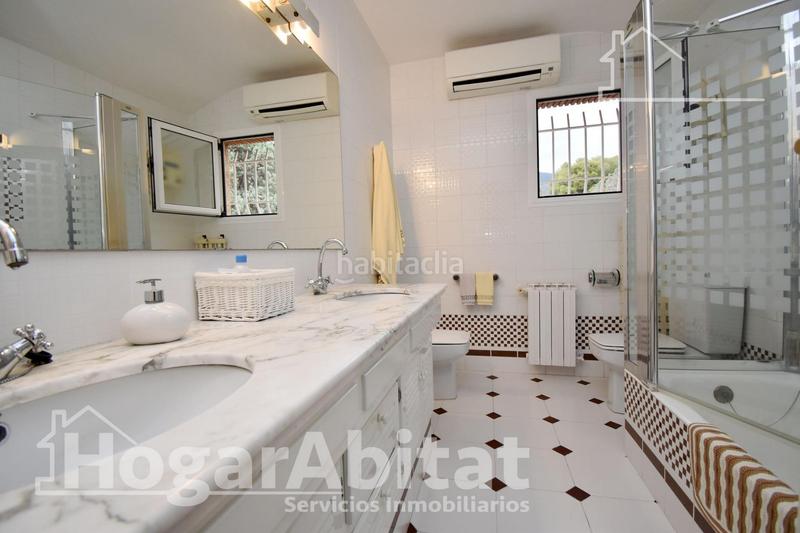 Foto 2d969d9f-26ce-4796-b2c0-859326a4da1e. Xalet amb calefacció aparcament piscina a Pueblo Benicasim / Benicàssim