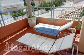 Casa adossada  Calle cerezo. Precioso adosado con 4 terrazas, piscina y garaje cerca de la pl