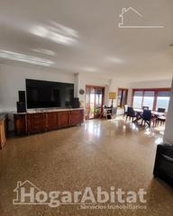 Pis  Calle cavallers. 5 dormitorios! semireformado con garaje, terraza y dos trasteros