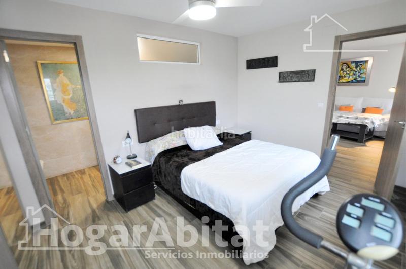 Foto 36f8ff22-24f0-40ed-bdd7-9cf2b368c555. Appartement avec parking piscine dans El Perellonet Valencia