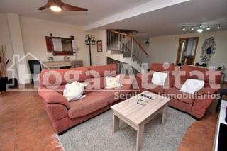 Semi detached house  Calle formentera. Adosado seminuevo con piscina, 2 terrazas y amplio garaje