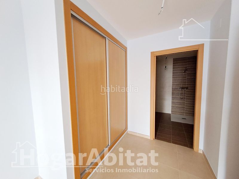 Foto e4b7f9a9-0ce0-433e-a460-03fa26525007. Pis amb piscina a Playa Morros de Gos Oropesa del Mar