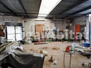 Casa  Calle alcoy. Hazlo a tu gusto con garaje y terraza