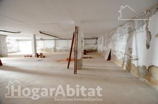 Local Comercial en Calle Fuente