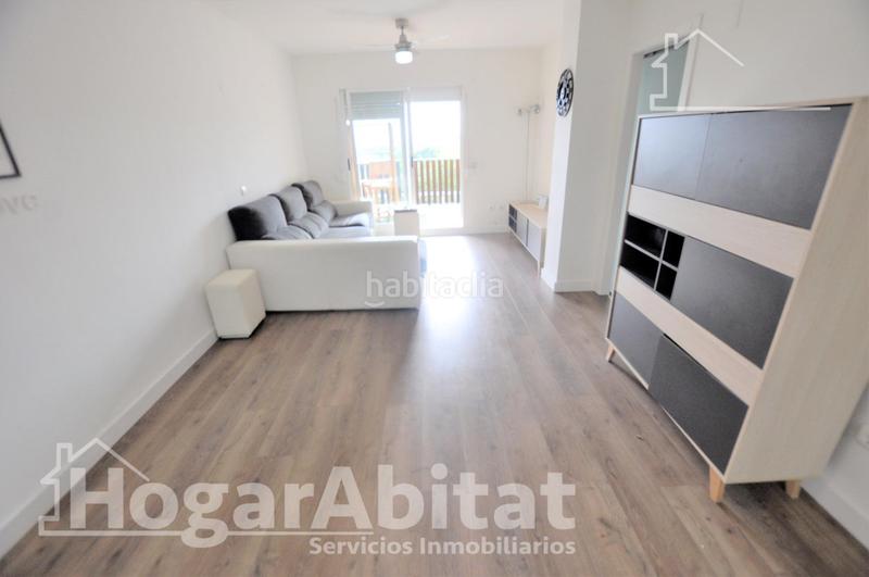 Foto 0244987c-db26-4f63-84f5-01d22dc1b63c. Piso en residencial con terraza, garaje, trastero y piscina en Náquera