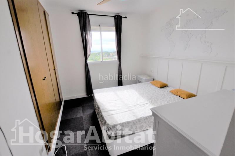 Foto ea09a6da-e6a4-4818-b7e6-64ff097ab52d. Piso en residencial con terraza, garaje, trastero y piscina en Náquera