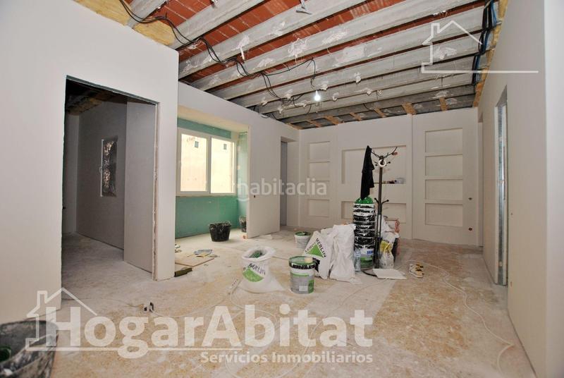 Foto 7fbeb9a3-ef13-4672-a077-f98fb12df715. Piso reforma a estrenar al gusto del comprador con balcón en el centro en Gandia