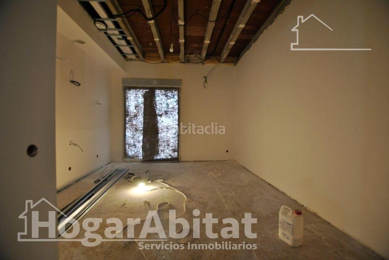 Foto ab67afb5-0a3e-414f-9a1b-e59e5aabd9cb. Piso reforma a estrenar al gusto del comprador con balcón en el centro en Gandia