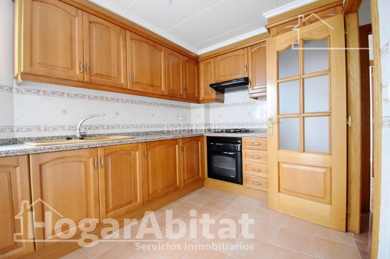 Foto 5c506d7d-18c5-4b81-a85a-9529b35f021d. Piso espectacular! muy amplio, bonito y luminoso con terraza, en el centro en Cullera