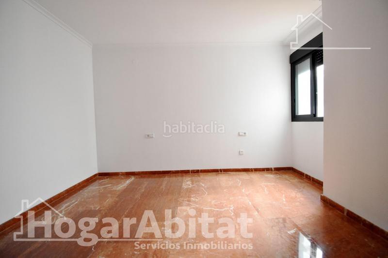 Foto 9b09d65e-3c15-4664-b640-b3093a4e3022. Piso espectacular! muy amplio, bonito y luminoso con terraza, en el centro en Cullera