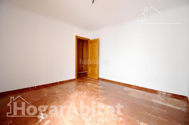 Foto cafe3fe6-5b62-46af-a558-fcf5072d92fb. Piso espectacular! muy amplio, bonito y luminoso con terraza, en el centro en Cullera