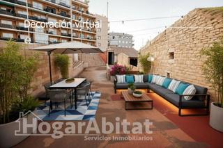 Haus  Avenida verge del castell. Amplia casa con terraza para reformar