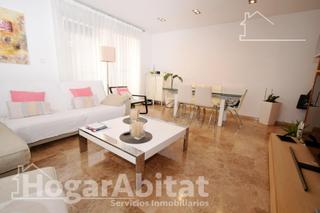 Piso  Calle islas canarias. Excelente ubicación! bonito, amplio y exterior con garaje y balc