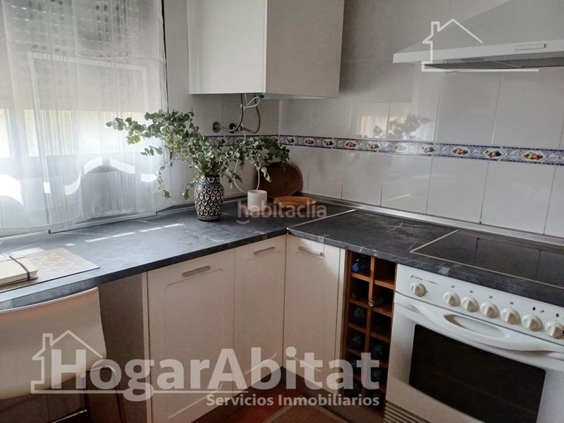 Foto c4ca9cbc-5cd6-4cc0-becd-946f53cc605c. Xalet amb aparcament a Borriol