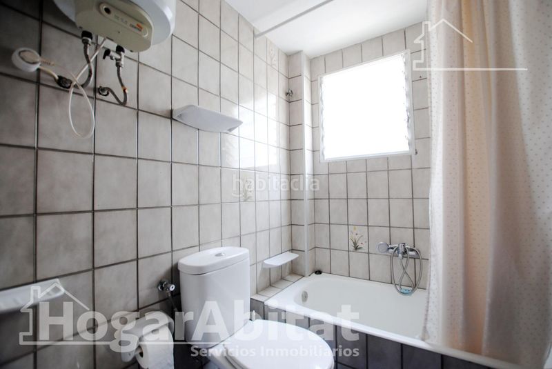 Foto c6634d36-6f2d-4fbd-9d6e-6bc0697364bf. Pis a Bellreguard