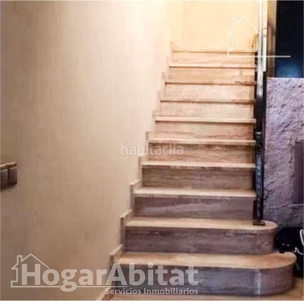 Foto a426d9c7-816c-4724-b653-687c0abdf6c2. Casa adossada amb aparcament a Polinyà de Xúquer