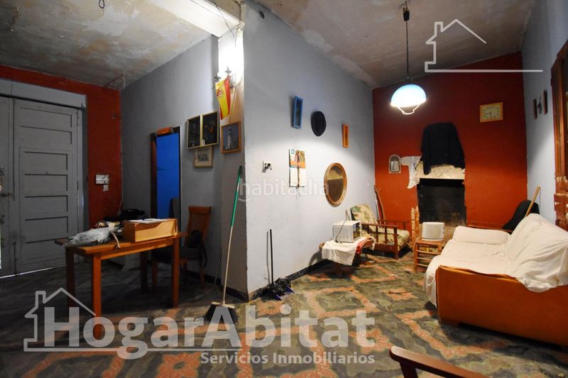 Foto 4a0576ec-3e04-4290-b477-ced34d689be7. Casa economica! amplia casa con terraza y con muchas posibilidades en Palma de Gandía