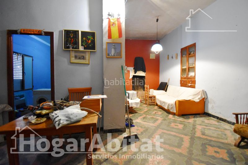 Foto 4af29191-b50b-4c71-8def-bed173dc7bea. Casa economica! amplia casa con terraza y con muchas posibilidades en Palma de Gandía