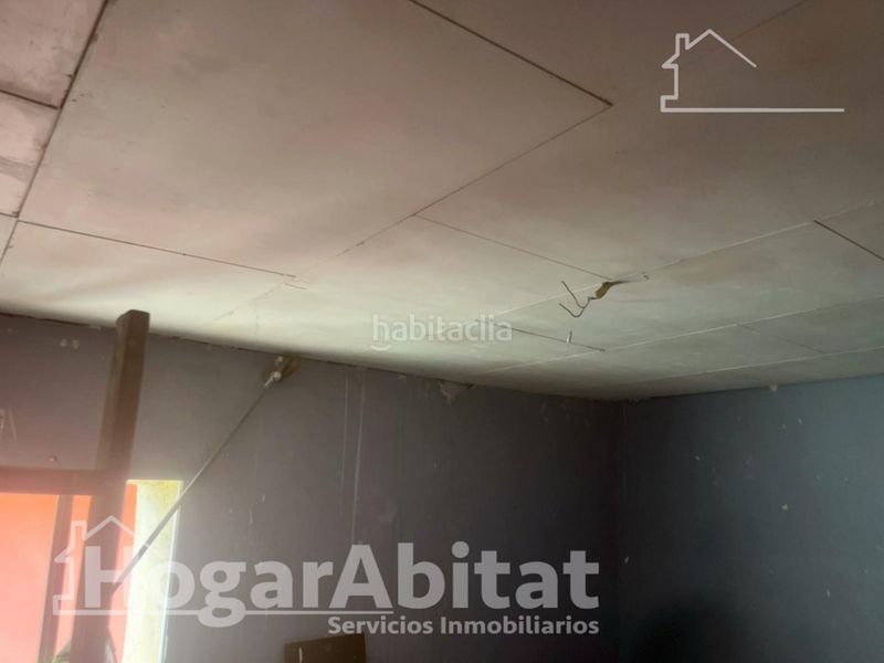 Foto df1ba001-73eb-47d2-a405-03226e80ea1d. Casa economica! amplia casa con terraza y con muchas posibilidades en Palma de Gandía