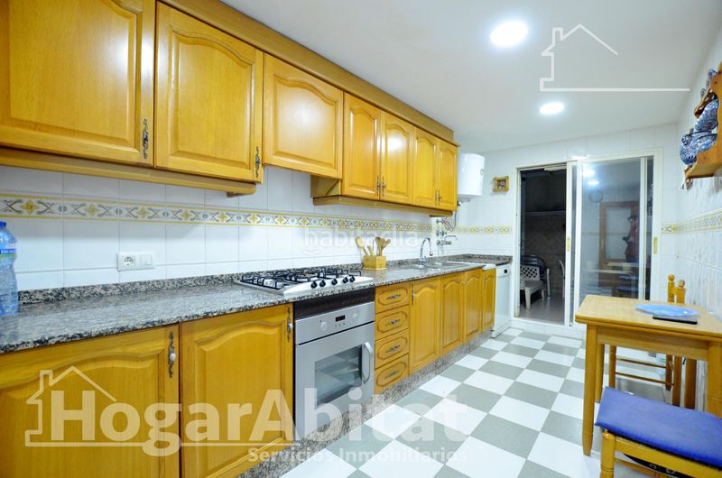Foto 3b8477f9-eec0-45a5-865d-9e0d87e3fe68. Casa adosada en pleno centro! precioso adosado con garaje y terraza en Alqueria de la Comtessa (l´)
