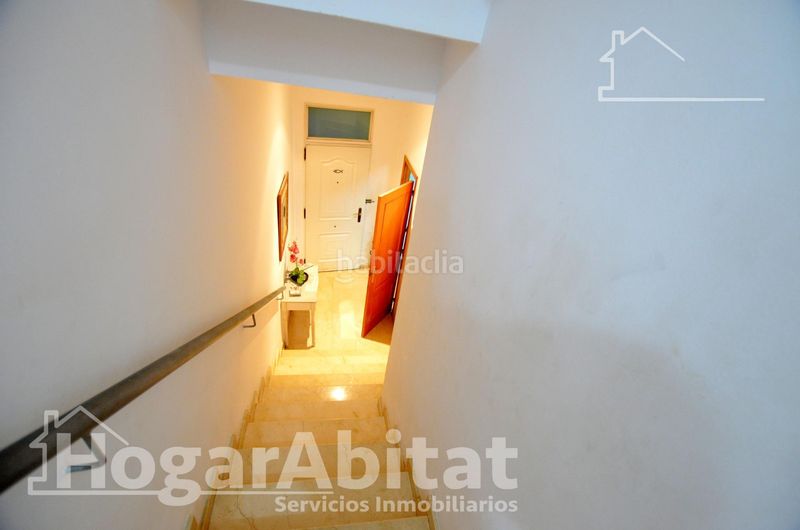 Foto ce7ccb0c-617e-4b48-bff0-5c7173708c59. Casa adosada en pleno centro! precioso adosado con garaje y terraza en Alqueria de la Comtessa (l´)