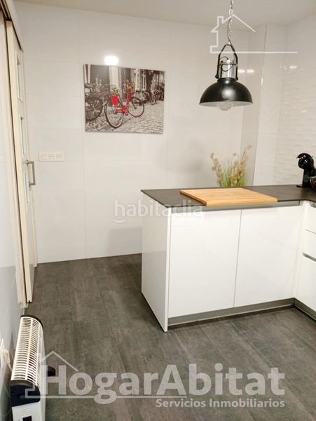 Foto 35715d70-08bd-4aa0-807b-eda29aab474a. Casa adossada amb aparcament a Onda