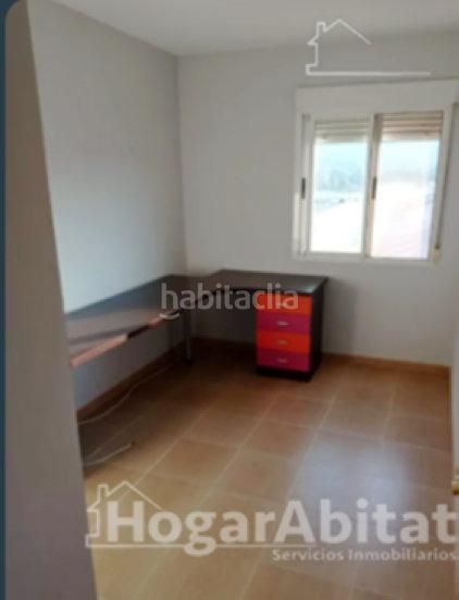 Foto 1893f190-24f1-4ae7-ac17-7daa3d86d5f0. Pis amb aparcament a Alcora (l´)