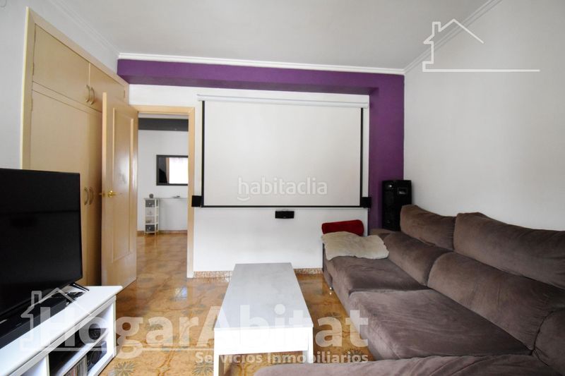 Foto 04331e9d-9c4c-4cdd-98fd-09a9d8e4d901. Casa amb aparcament a Benirredrà