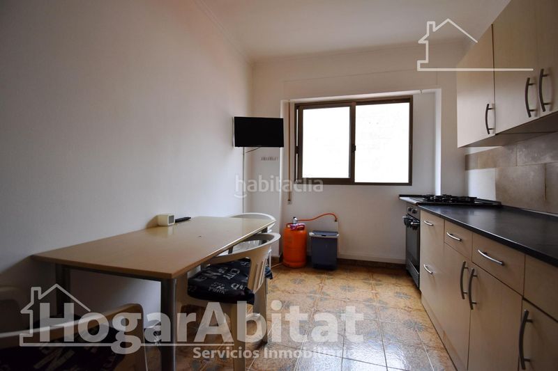 Foto 42022a2e-d4a8-4c64-9cd6-2f73e0cc15ac. Casa amb aparcament a Benirredrà