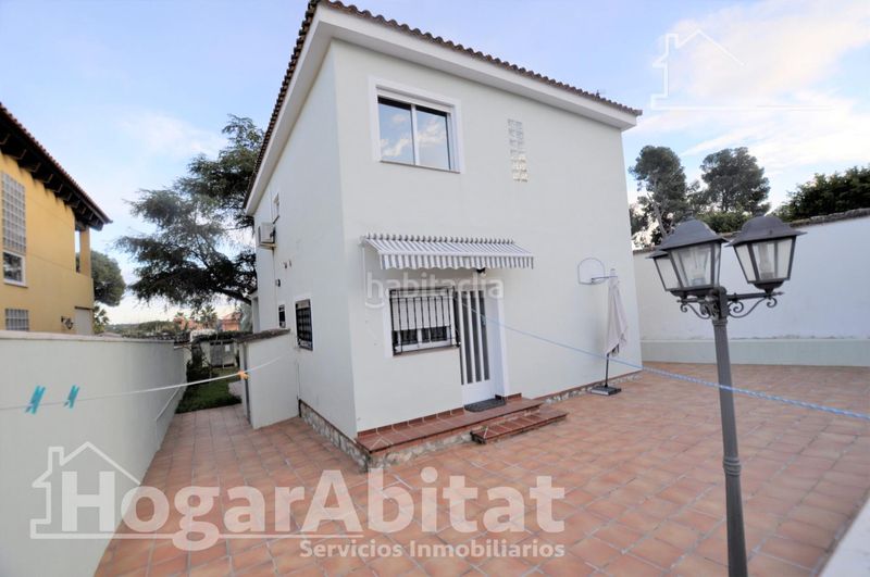 Foto 346e920a-3742-48a8-bcef-1f9e8d018082. Chalet extraordinario chalet! amplio y luminoso con garaje, piscina privada y terraza en Riba - roja de Túria