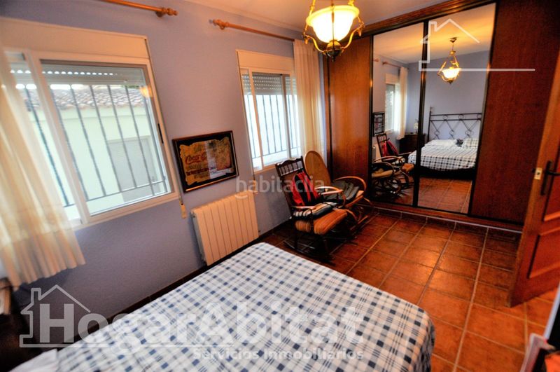 Foto 8206b6bd-8e2a-4ea8-bd7f-116a8d510f3f. Chalet extraordinario chalet! amplio y luminoso con garaje, piscina privada y terraza en Riba - roja de Túria