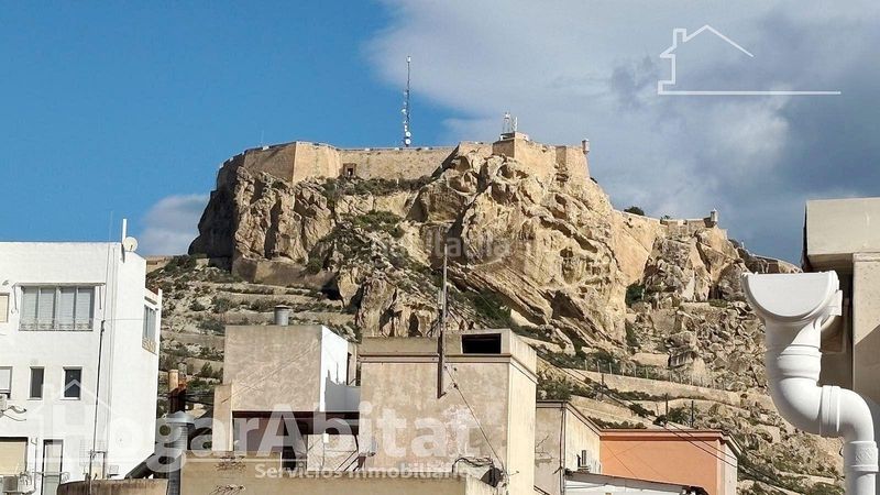 Foto 5c329c02-0e82-4d19-a943-cedade6c442b. Àtic a Barrio del Centro Alicante