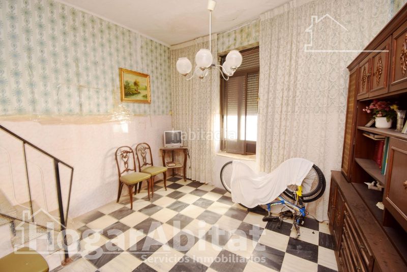 Foto 62c7e3ae-ec7c-4ef7-b667-1dd85ead9d4c. Casa amplia casa esquinera para reformar con terraza y balcón en Borriol