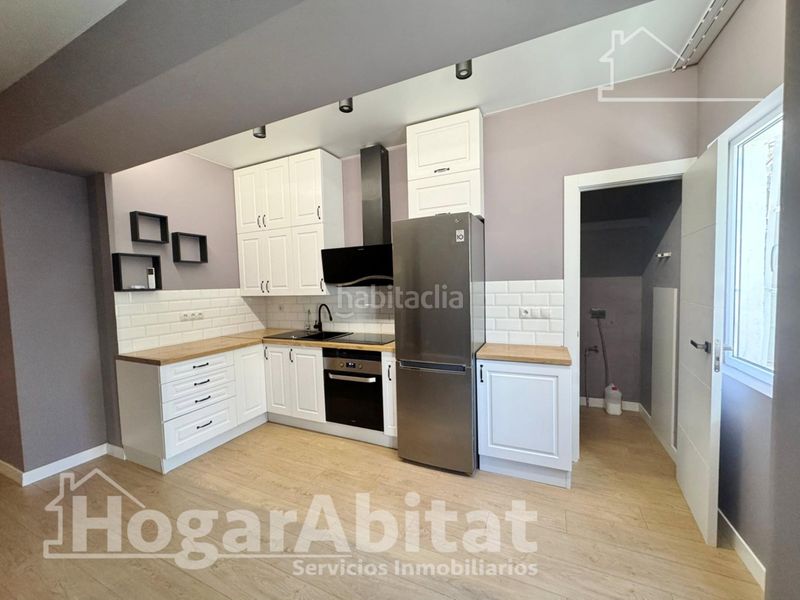 Foto 7bd76a9e-2748-4142-b937-fe732e8e97b9. Pis a Ciutat Fallera Valencia