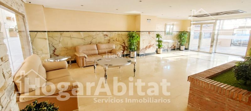 Foto f130a057-ccee-4bd3-8467-27e740b9ed72. Pis amb piscina a Aguamarina Oropesa del Mar