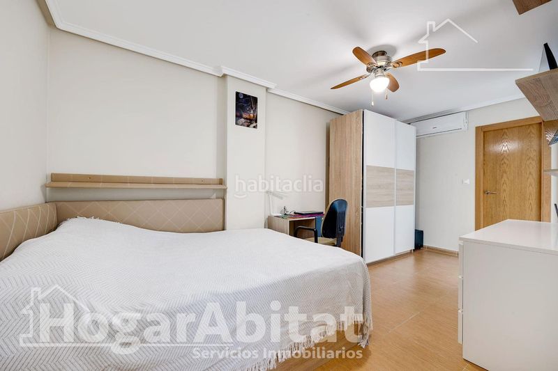 Foto 2014650f-c74d-4e7c-be1e-0067dfdd05f2. Pis a Zona Playa de los Locos Torrevieja