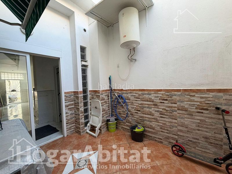Foto f1c36f26-115c-45ff-b453-60d5143f3504. Pis a Centro puerto Sagunt
