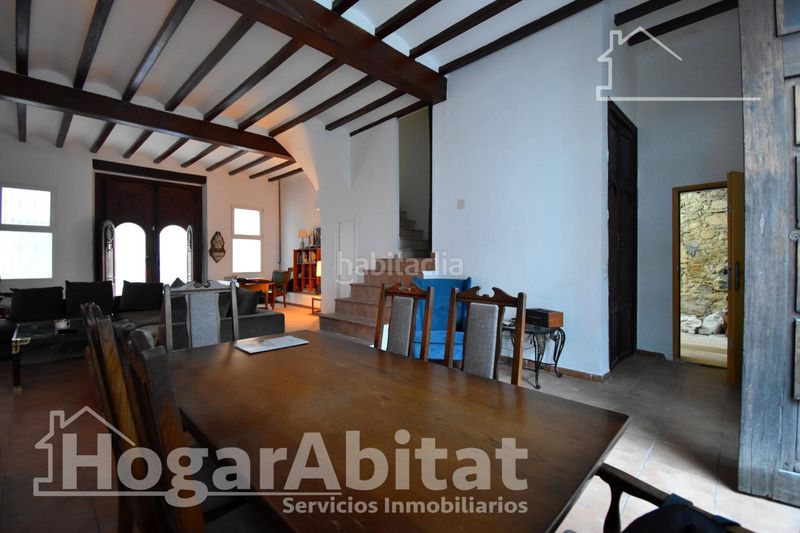 Foto 16f4e833-f52f-4fff-ac99-d03068ad37af. Casa amb aparcament a Bellreguard